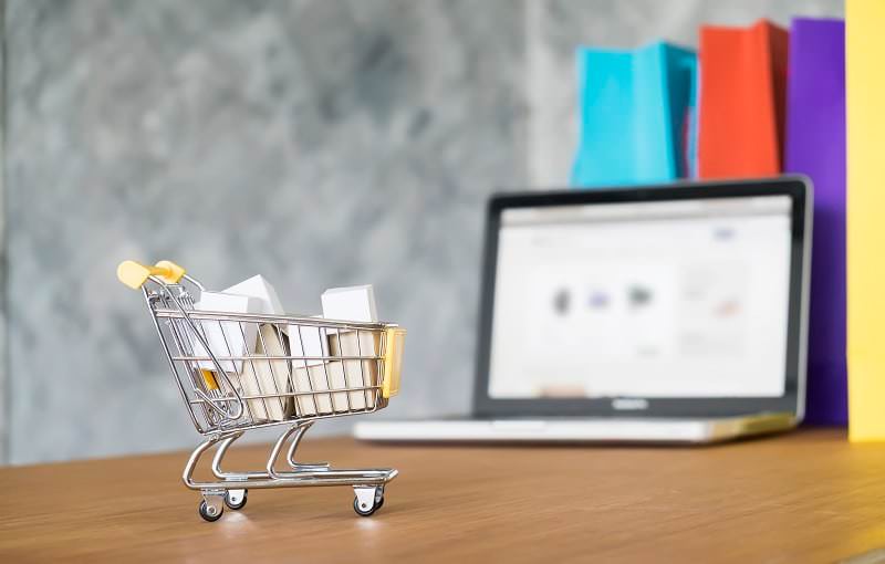 Mengetahui beda toko online, marketplace, & e-commerce